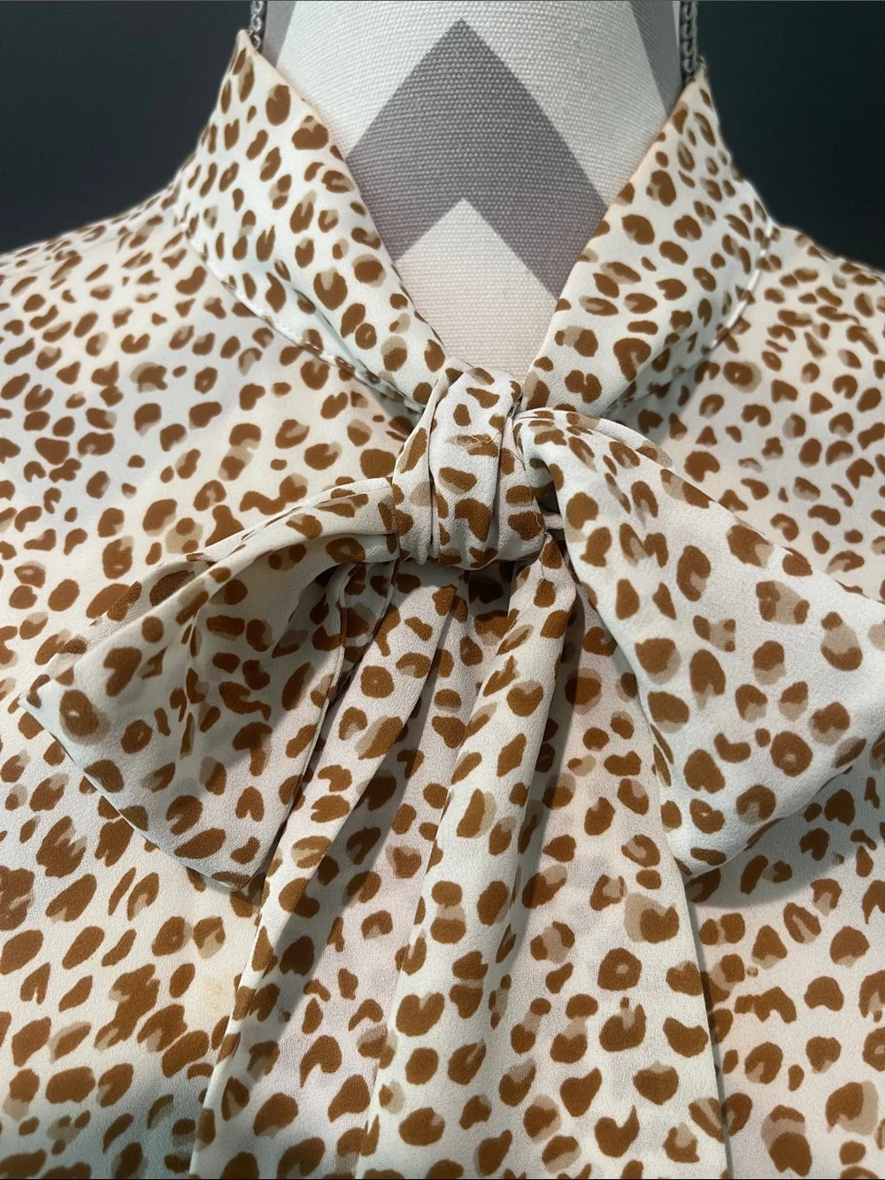 J.Crew Animal Print Blouse With Tie Neck Size XS